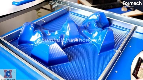 Bơm hút chân không trong định hình nhựa và sản xuất nhựa composite