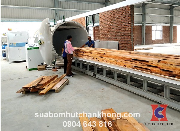 ỨNG DỤNG BƠM HÚT CHÂN KHÔNG TRONG NGÀNH SẢN XUẤT GỖ