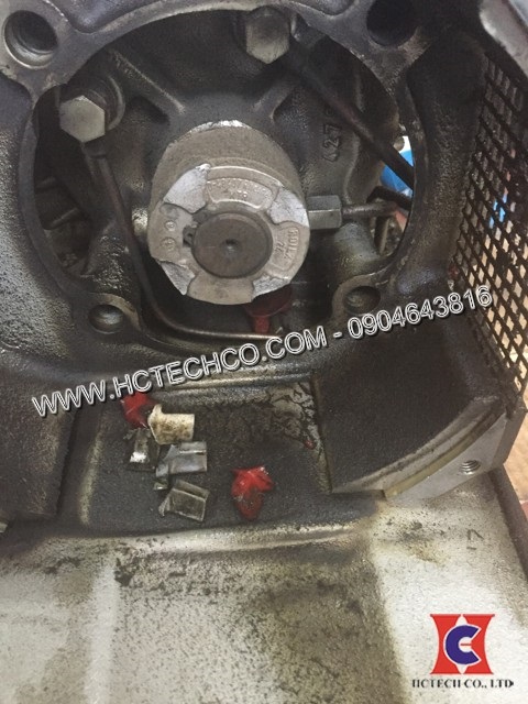 sua bom chan khonh rietschle vc50 tai benh vien lao khoa
