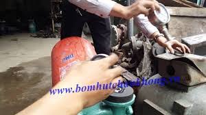 sua bom chan khong vong dau bi tut ap suat chan khong