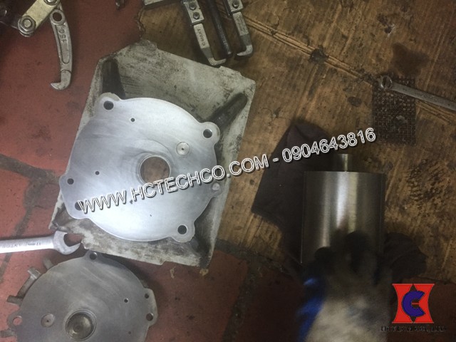 sua bom chan khonh rietschle vc50 tai benh vien lao khoa
