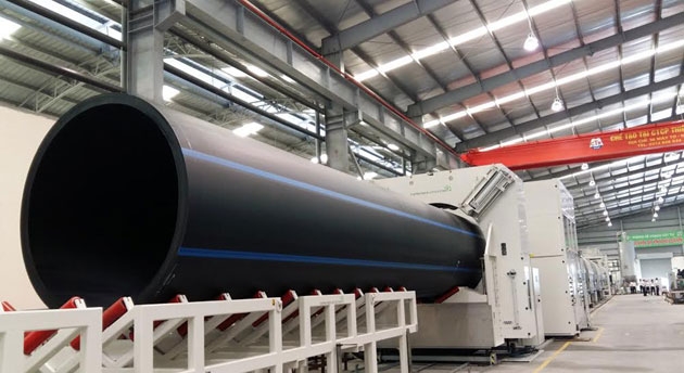 ỨNG DỤNG BƠM HÚT CHÂN KHÔNG TRONG SẢN XUẤT ỐNG NHỰA