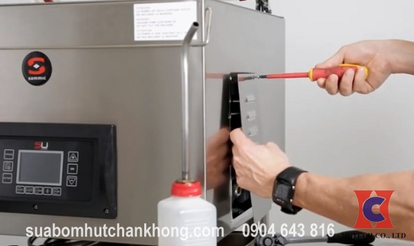 Lắp đặt nắp máy hút chân không công nghiệp