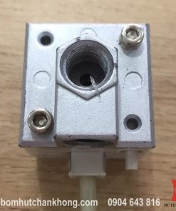 Mặt sau của đồng hồ đo áp suất điện tử