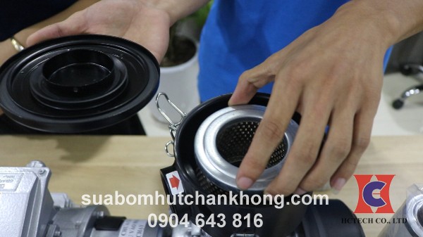 Cách Thay Thế Lọc Khí Bơm Hút Chân Không Chính Xác Và Nhanh Chóng