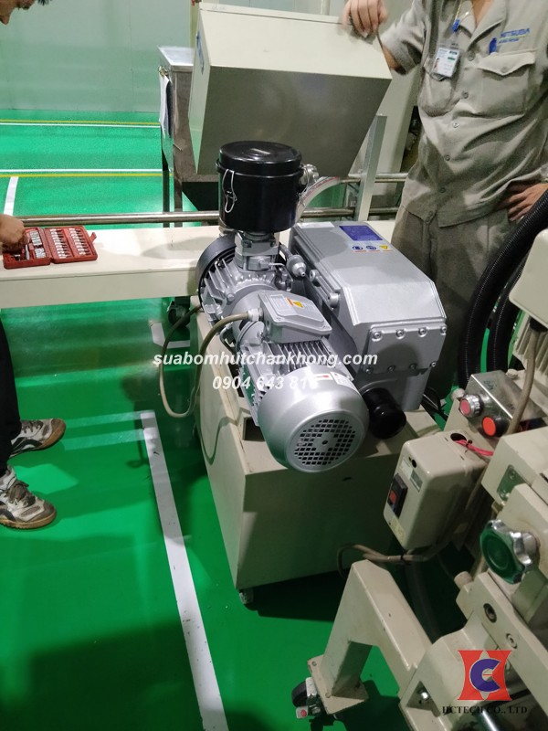 Hoàn thành lắp đặt máy bơm hút chân không Wonchang cho nhà máy
